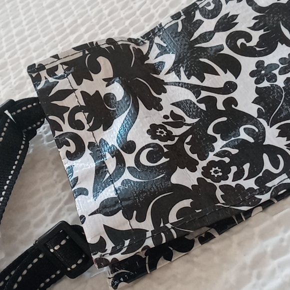 Mixed Bag Designs Tote - Picture 4 of 11